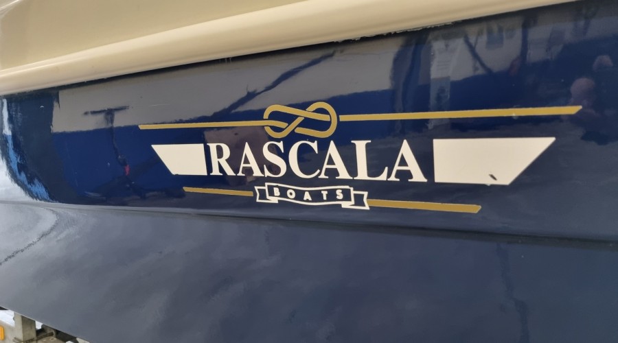 Rascala FM 15 met 40pk 4-takt EFI en trailer (zéér netjes!)
