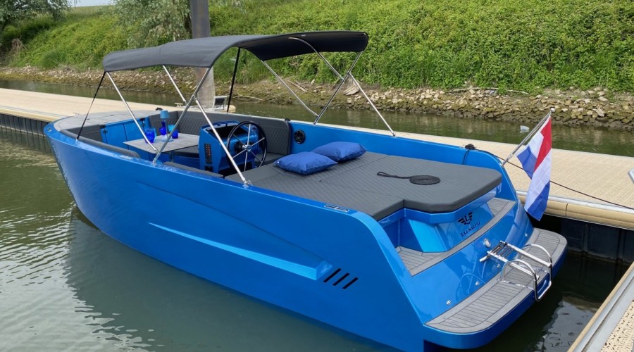 Luxury Tender 70 (DEMO) met Suzuki DF100A