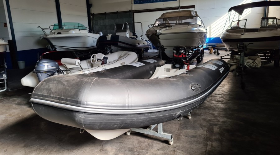 Nieuwe overjarige Brig Falcon 400 RIB