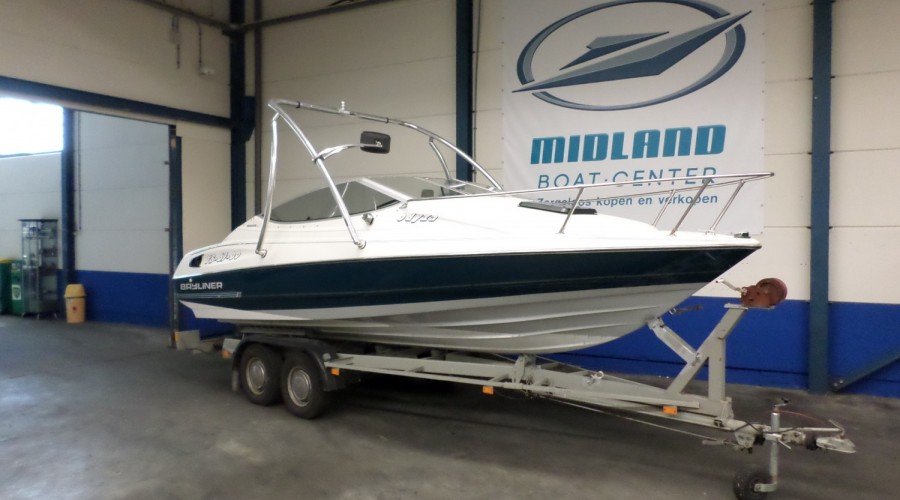 Bayliner 2052