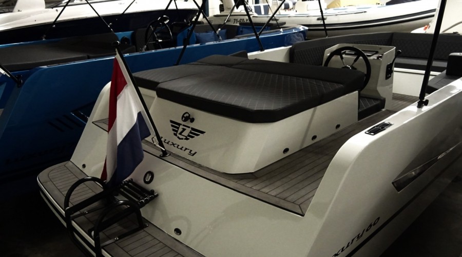 Luxury Tender 60 (NIEUW) met Honda BF60